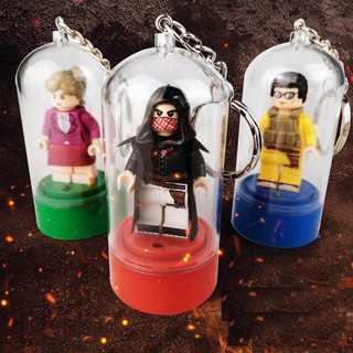 Hộp trưng bày nhân vật mini figure treo móc khóa có đèn và đế xoay cao cấp - 1036