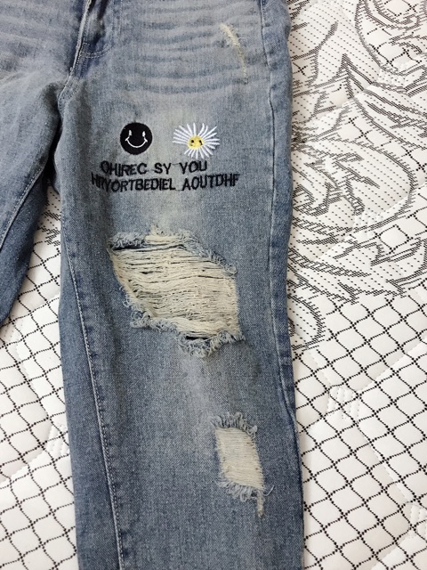 QUẦN BAGGY RÁCH THÊU HOA CÚC
