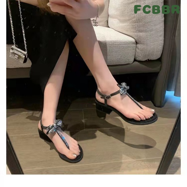 Giày Sandal Đế Bằng Đính Đá Và Nơ Thời Trang Mùa Hè Mới Cho Nữ