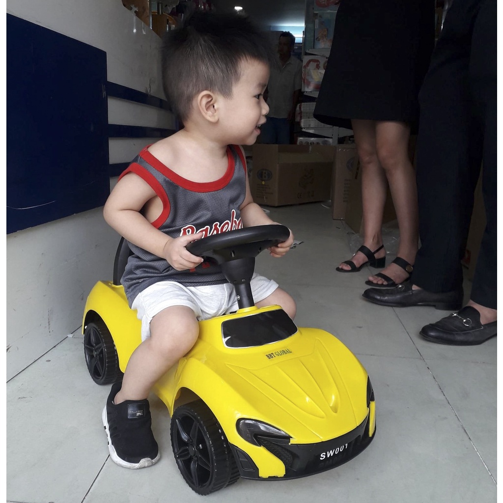 Xe chòi chân cho bé 1 tuổi BBT Global SW001, ô tô có nhạc, giữ thăng bằng an toàn, tải trọng 30kg