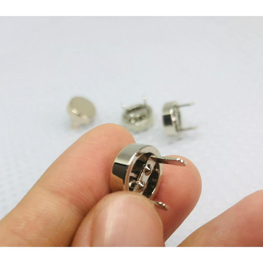 Chân đế túi màu vàng nhạt