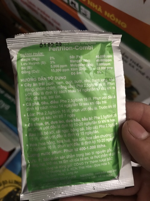 Phân bón lá trung vi lượng FETRILON-COMBI (25g/1gói nhập khẩu Đức)