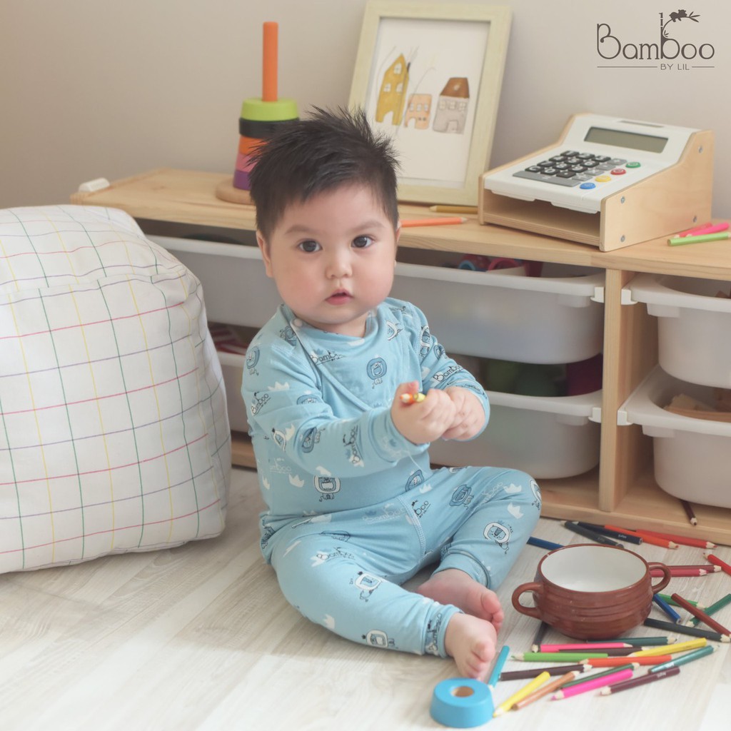 [CHÍNH HÃNG] Bộ áo dài tay quần dài khuy vai họa tiết trẻ em Bamboo by Lil