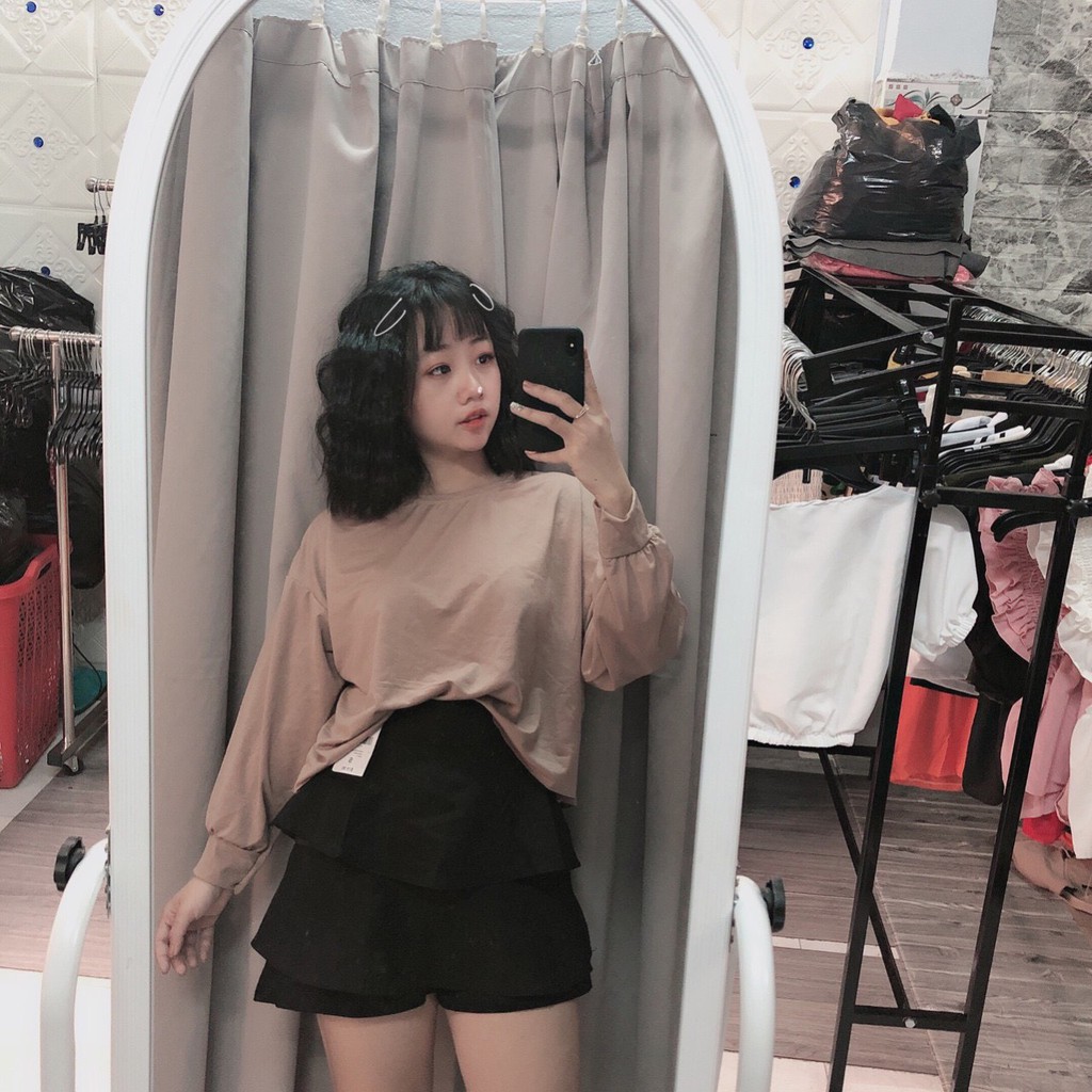Áo croptop form rộng bo phồng tay