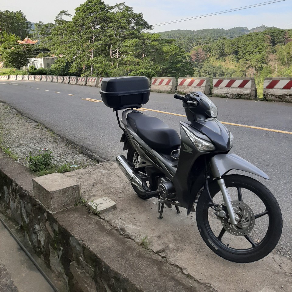 Baga Givi HRV Wave Dash 110(13-16)/125 chính hãng cho xe chịu lực cao bao gồm đế gắn thùng