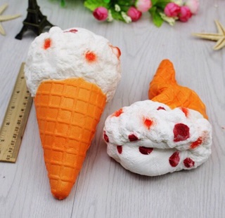 squishy kem khổng lồ( có bao bì)
