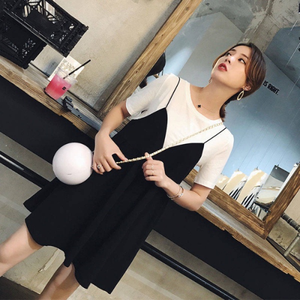 Đầm váy babby doll giả yếm liền áo thời trang ngắn tay mùa hè cực xinh phối màu đen trắng chất đẹp.