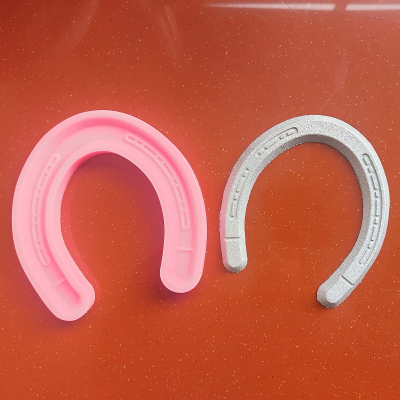 Khuôn Silicone Làm Bánh Hình Móng Ngựa