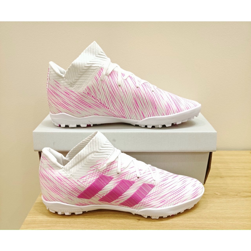 (Mã SRJU10598 giảm 50% tối đa 20K đơn 0Đ) Giày đá bóng nam màu trắng hồng Nemeziz 18.3 TF