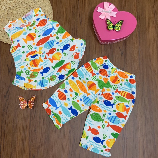 Bộ đồ ngủ Pijama chất vải Kate quần lửng sát nách họa tiết cho bé gái (12-32kg)