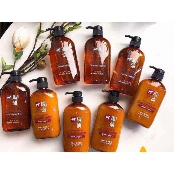 Dầu Gội Xả Mỡ Ngựa Horse Oil Cosme Station Không Silicon Mềm Mượt tóc 600ml Nhật Bản