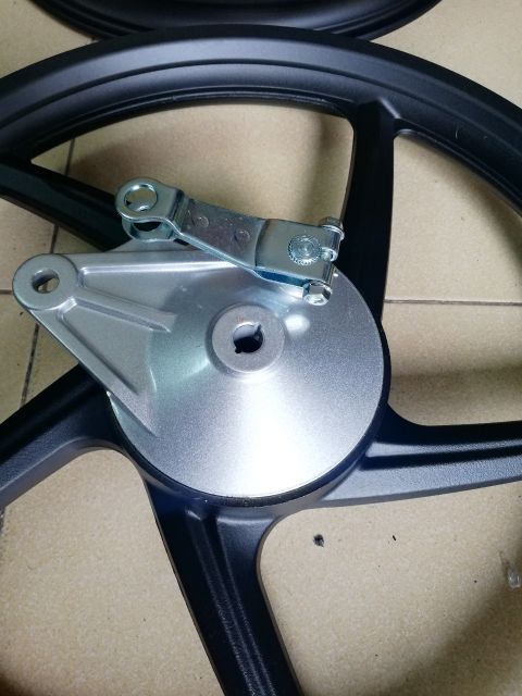 Bánh mâm 5 cây full má đùm trước sau lắp vừa các đời xe honda msp 0029