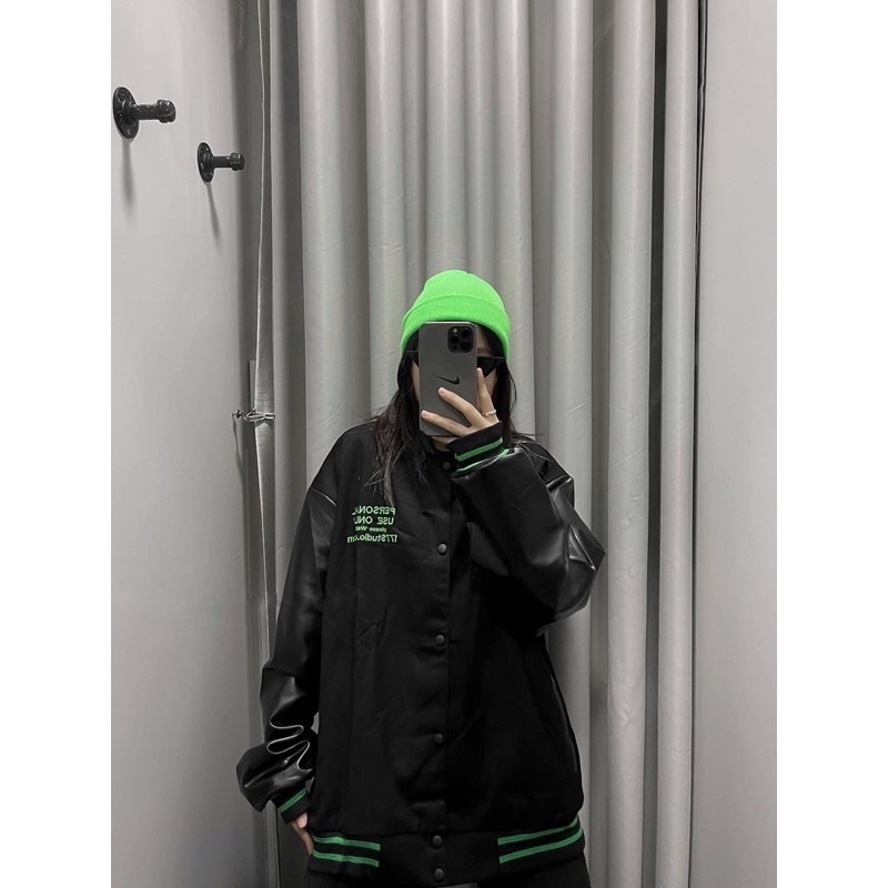 Áo khoác bomber vasity kaki phối tay da thêu F