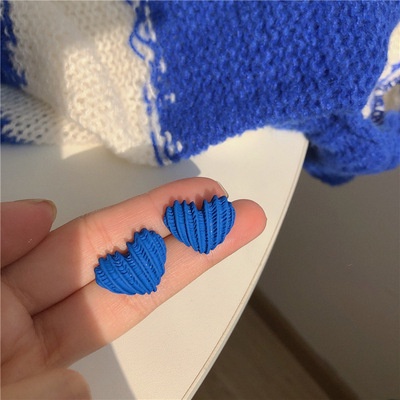 Bông Tai Hình Trái Tim Kẻ Sọc Thời Trang