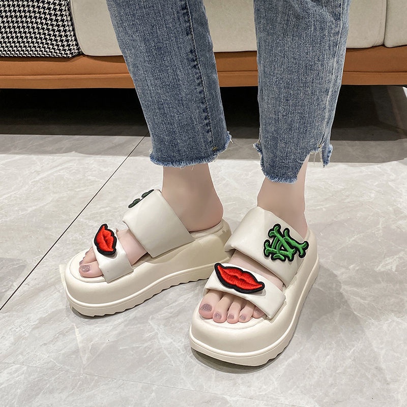 Dép Sandal Đế Dày Tăng Chiều Cao Thoải Mái Thời Trang Mới