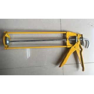 1 súng bắn keo silicon rẻ