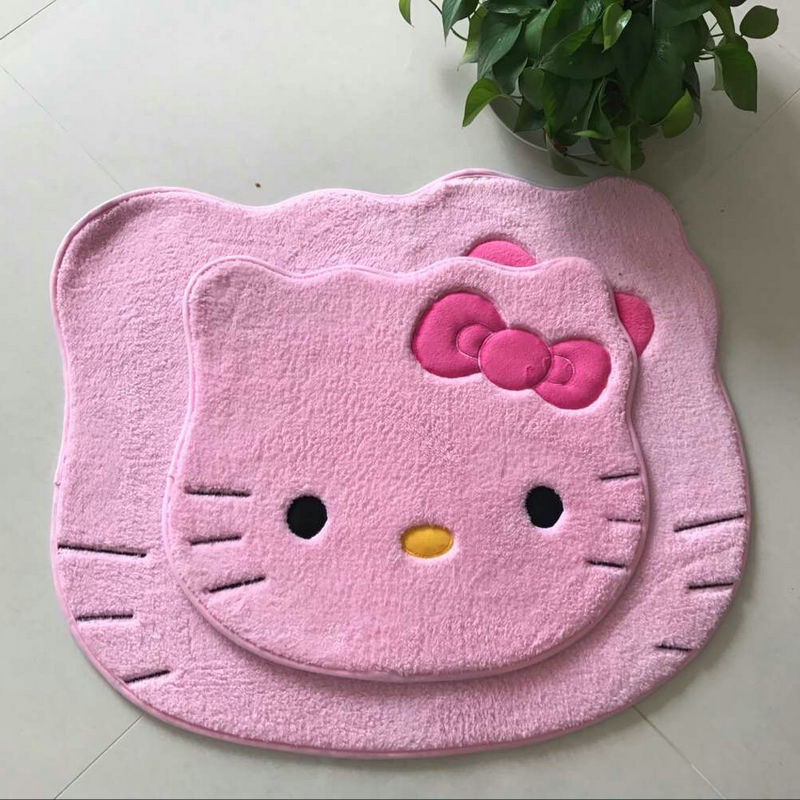 Thảm chùi chân chất nỉ lông mịn hình Hello Kitty kích thước 73cm x 86cm KT003