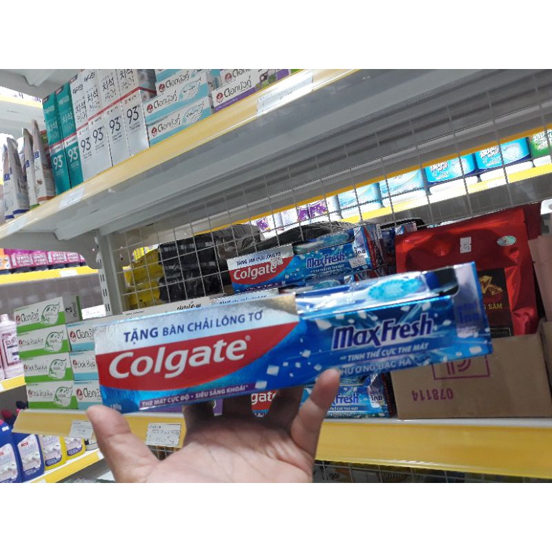 (Hàng chính hãng)Kem Đánh Răng Colgate MaxFresh Cool Menthol 180g