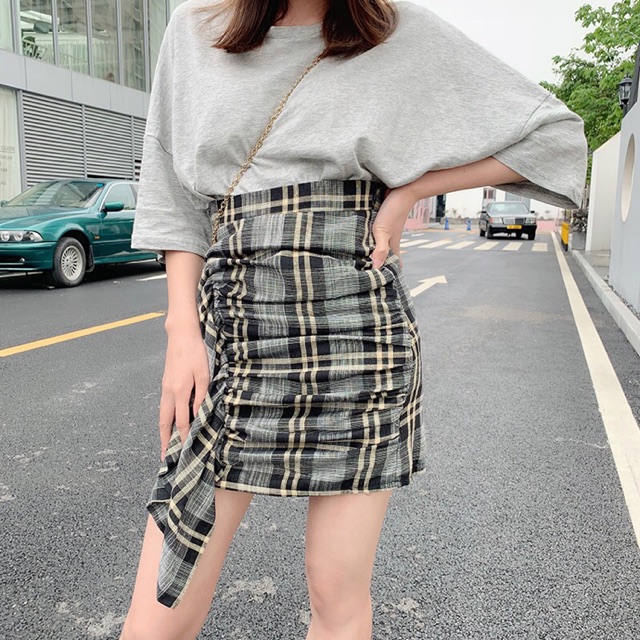 Chân váy kẻ caro hàn quốc 135K-->110K