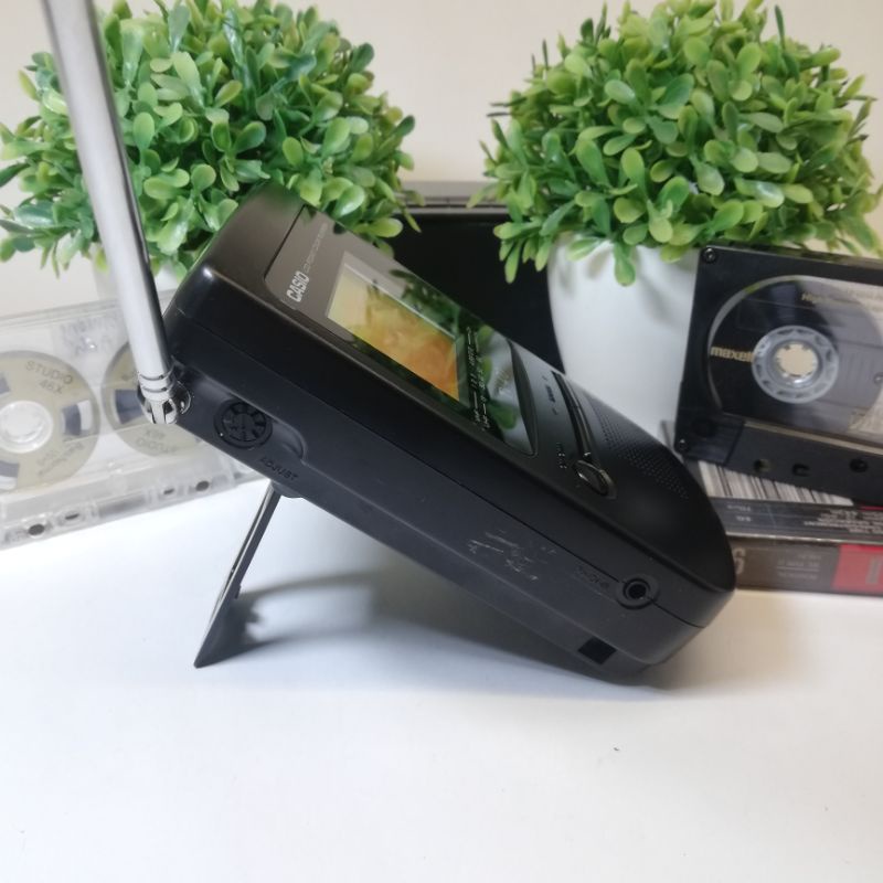 Tivi màu mini cầm tay Casio TV-470 còn hoạt động tốt tất cả các chức năng hàng nội địa Nhật | BigBuy360 - bigbuy360.vn