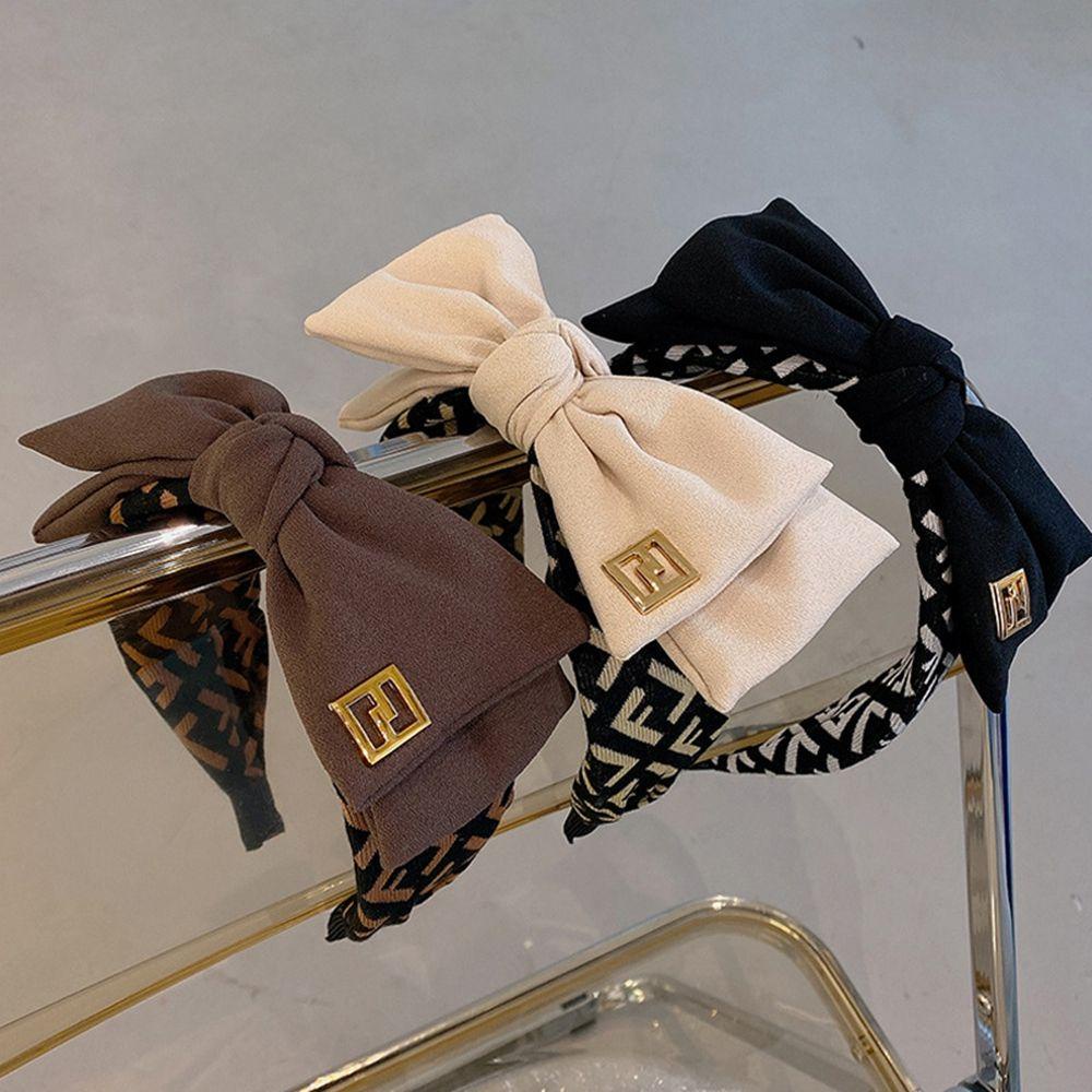 Băng Đô Cài Tóc Đính Nơ In Chữ Đơn Giản Cho Nữ