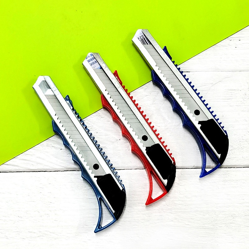 Dao rọc giấy KOLANO dao cắt giấy vỏ nhựa cỡ lớn bền bỉ SK-001418