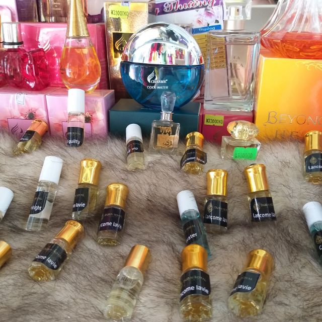 Tinh dầu dubai royal dạng lăn mini