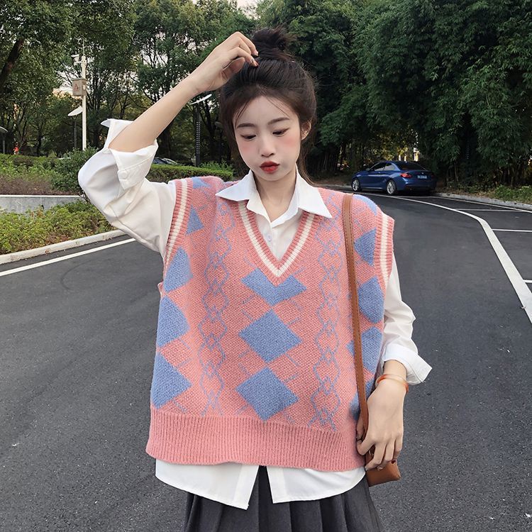 Áo ba lỗ dệt kim không tay áo len tình yêu nhẹ nhàng và ngọt ngào mặc ngoài thời trang rộng rãi cho nữ xuân thu | BigBuy360 - bigbuy360.vn