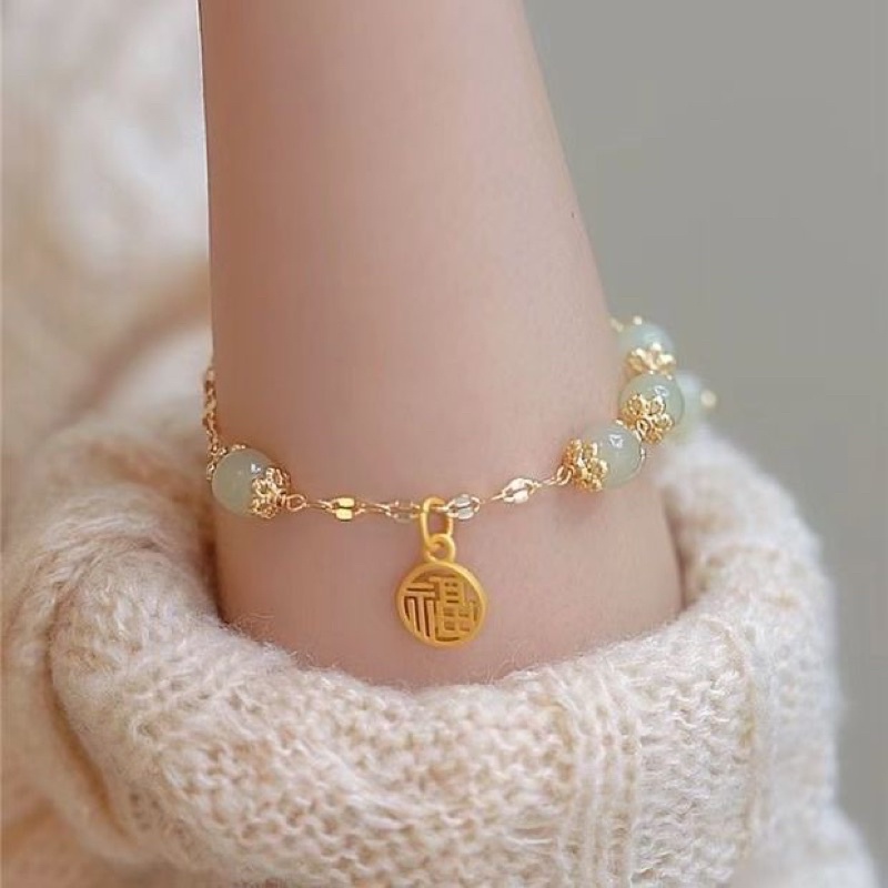 Vòng tay ngọc bích trắng đính chuông rung phong cách retro cho nữ