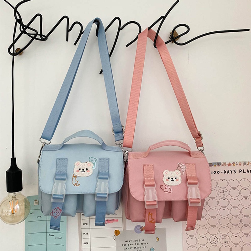 Túi Đeo Chéo Vai Hình Vuông Bằng Vải Nylon Có Miếng Dán