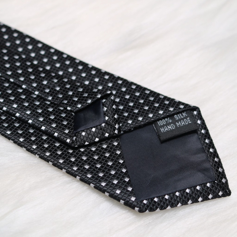 Cà vạt nam đen KING cavat chấm bi bản nhỏ 6cm  đơn giản thanh lịch caravat chất vải silk phi bóng cao cấp( C52 )