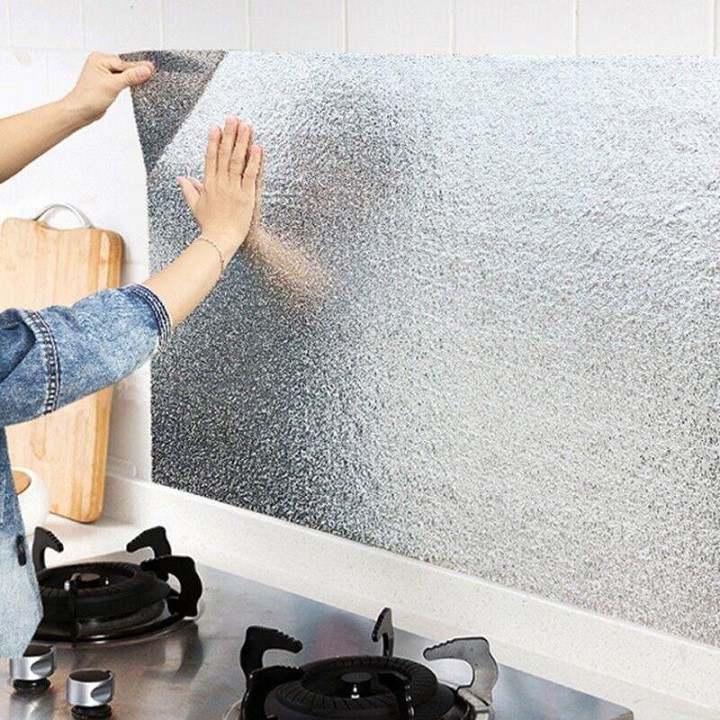 Giấy Dán Bếp Cách Nhiệt Tốt Chống Lửa chống bám dầu mỡ (60cm x 5 Mét)