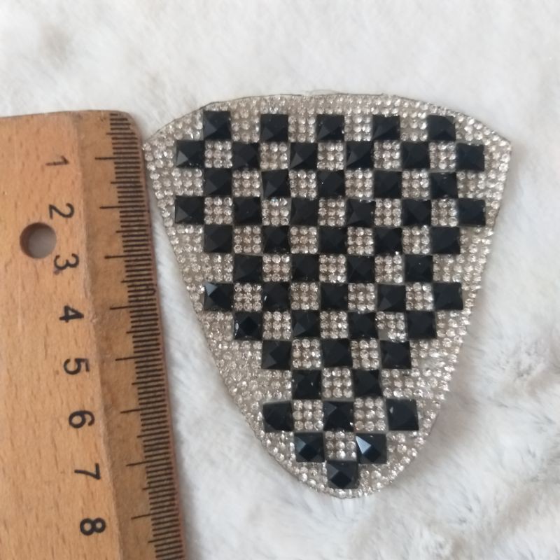 Đá ủi nhiệt trang trí .