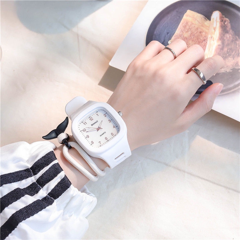 Đồng Hồ Đeo Tay Mặt Vuông Màu Xanh Bạc Hà Phong Cách Mới Cho Nữ Sinh