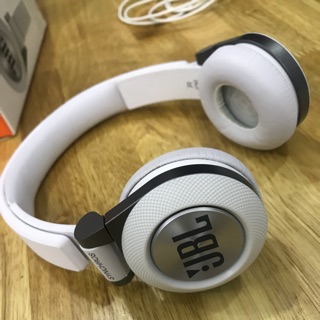 Tai nghe JBL Synchros E30