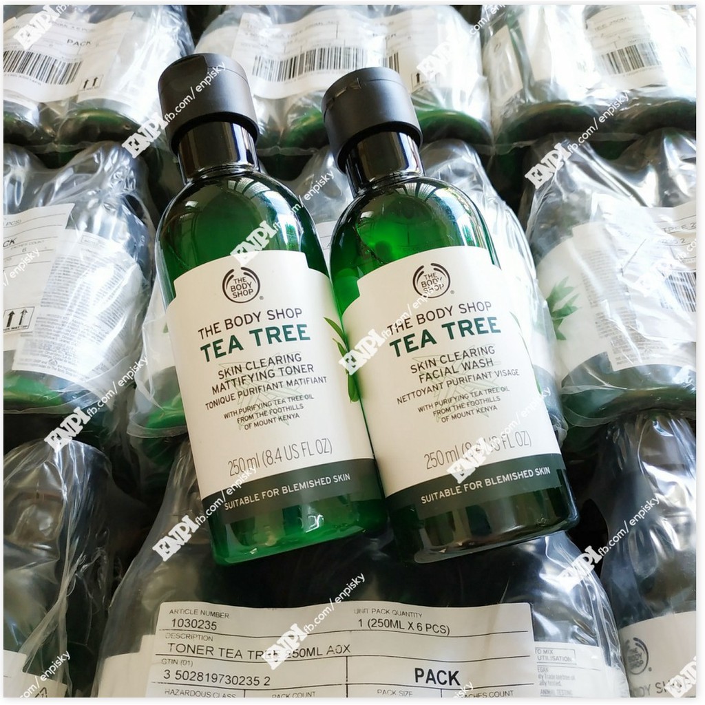 Sữa rửa mặt The Body Shop Tea Tree Skin Clearing Facial Wash 250ml