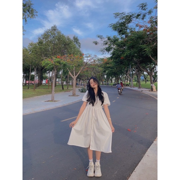 Đầm trắng THÊU HOA XANH phong cách ulzzang