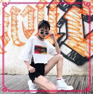 Áo croptop phối dây kéo