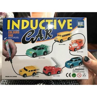 Đồ chơi ô tô chạy theo nét vẽ