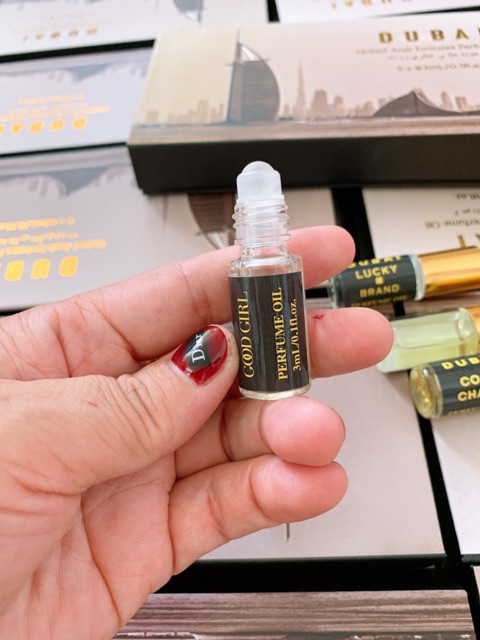 Set nước hoa mini Dubai, 5 mùi 15ml, dạng lăn, hàng chuẩn. | BigBuy360 - bigbuy360.vn