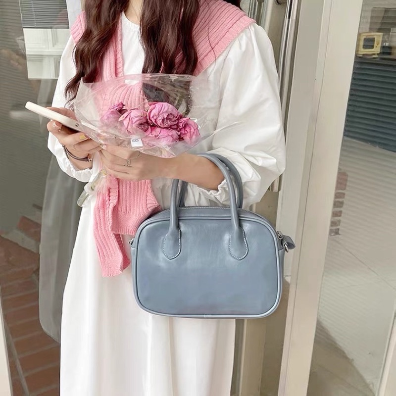 Túi đeo tréo có quai xách