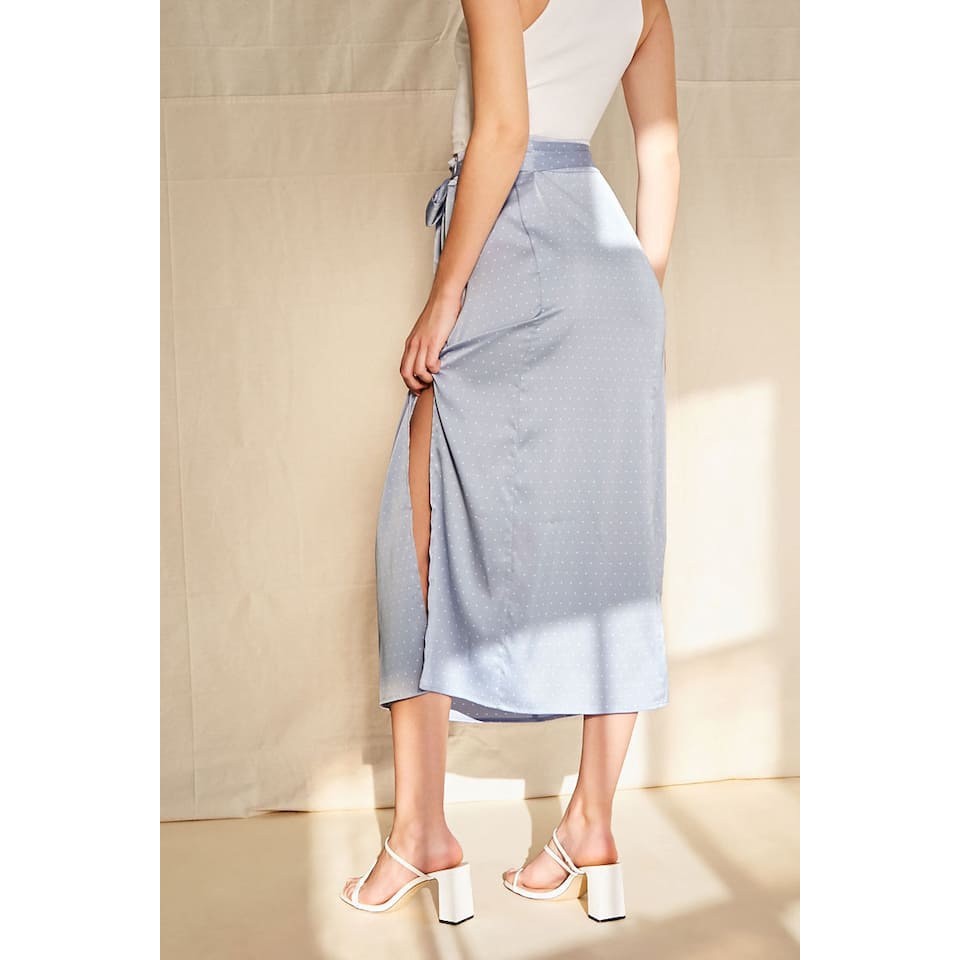 Chân Váy F21 Lụa Chấm Bi Xẻ Tà Nơ Eo | BigBuy360 - bigbuy360.vn