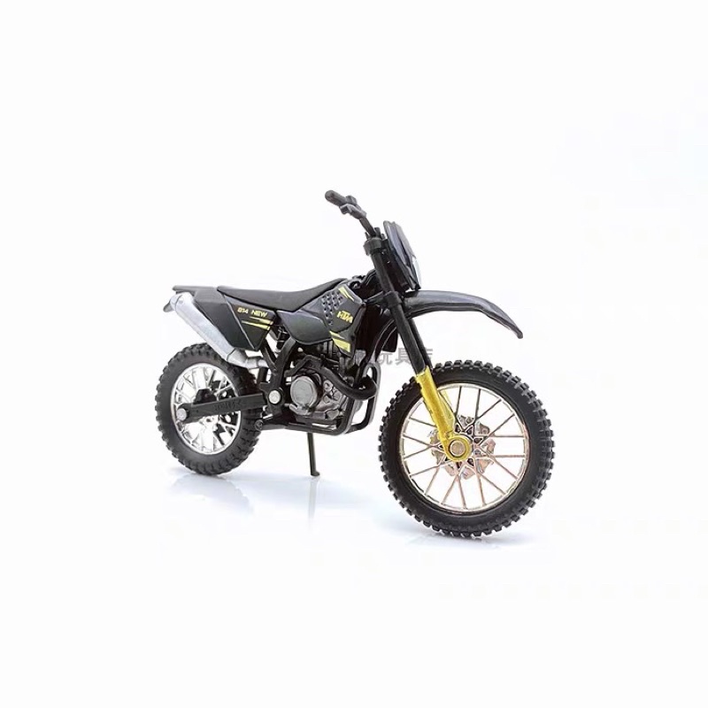 Xe cào cào mô hình KTM 450( tặng kèm đế)