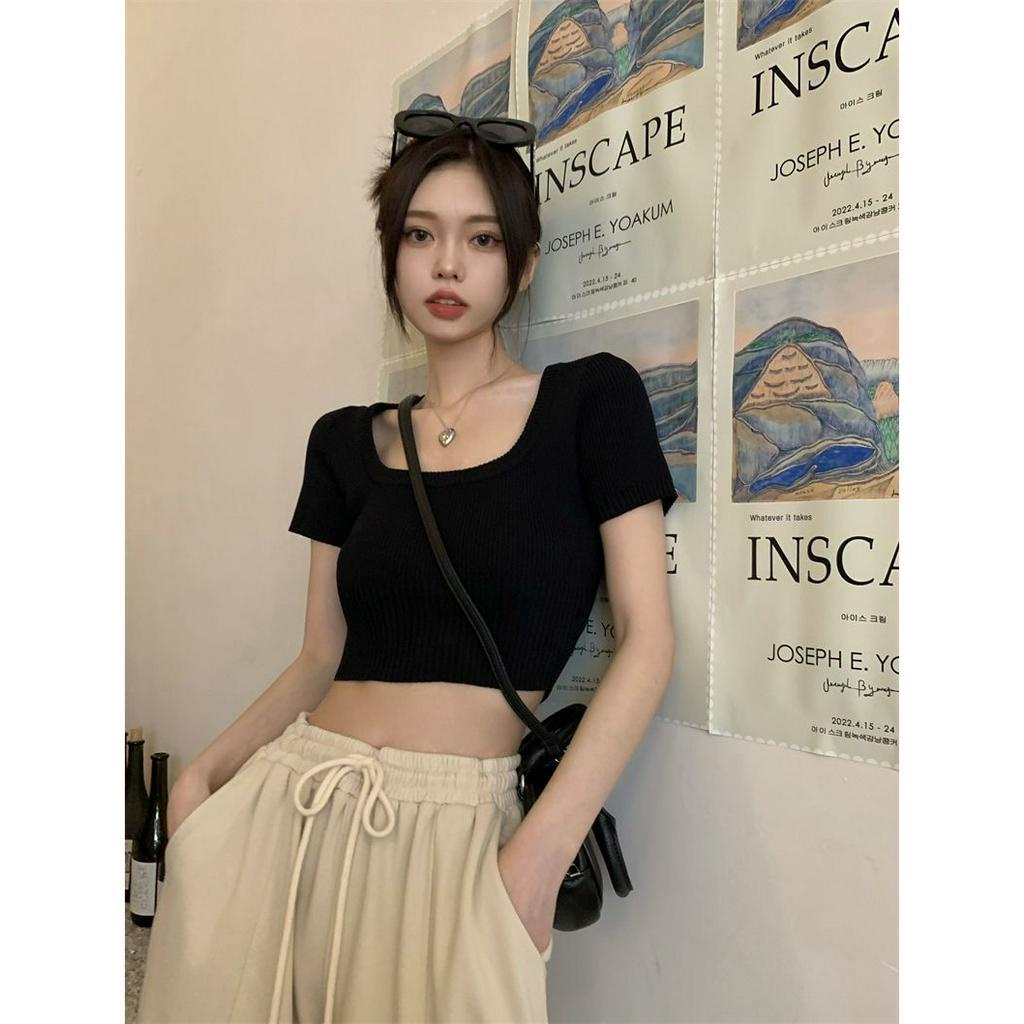 Áo Croptop Dệt Kim Tay Ngắn Cổ Vuông Dáng Ôm Thời Trang Quyến Rũ Cho Nữ