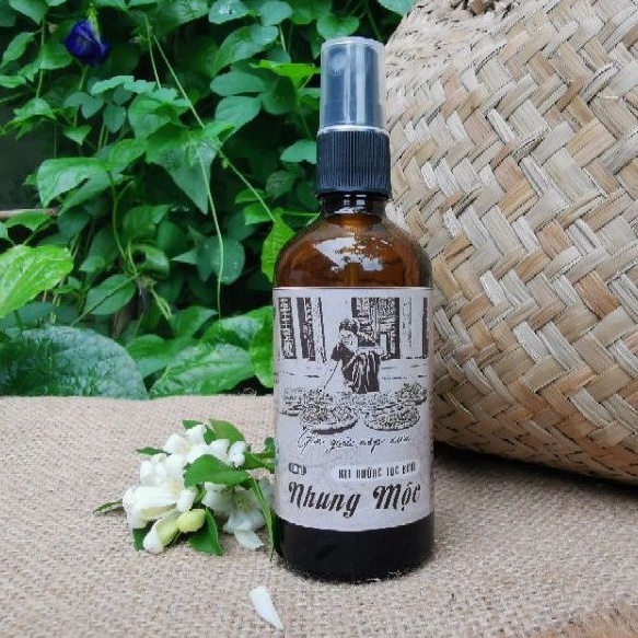 Xịt dưỡng tóc Bưởi hương nhu Nhung Mộc Handmade chai 100ml
