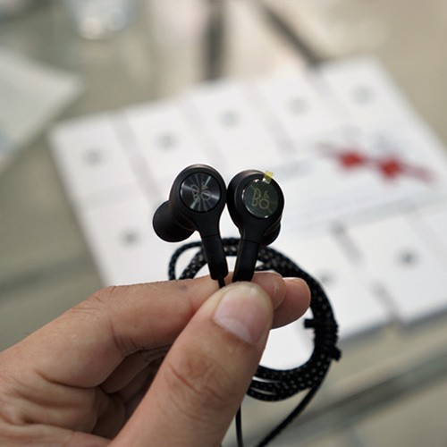 Tai Nghe Nhét Tai LG V30 B&O Play 2018/V20 - Chính hãng