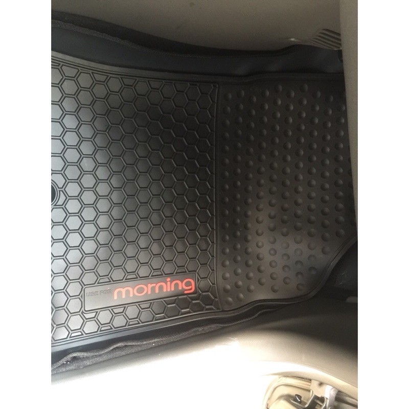 Thảm lót sàn cao su xe Kia Morning 2011 2012 2013 2014 2015 2016 2017 2018 2019 hàng ko mùi