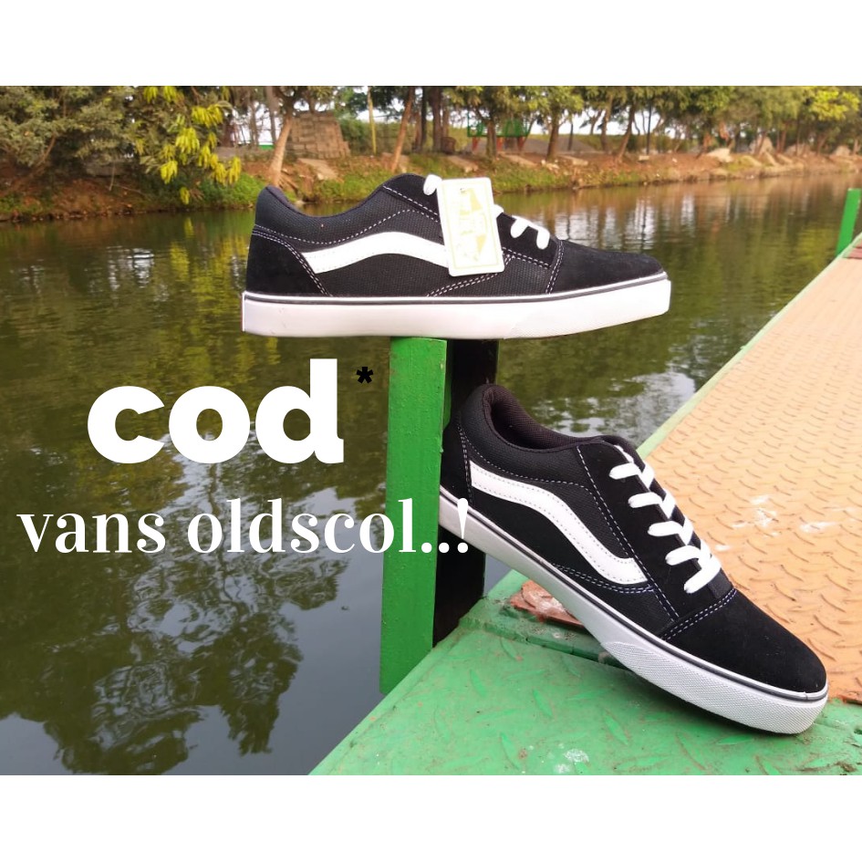 Giày Thể Thao Vans Vault Og Lx Old Skool Màu Trắng Đen Cổ Điển