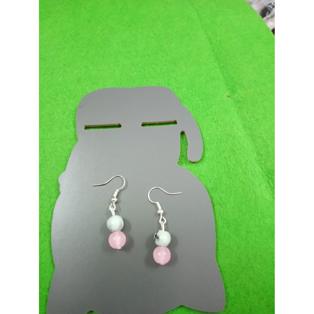 Bông tai phong thủy đẹp. chất liệu kim loại. hàng y hình nhe các bạn , hình shop tự chụp. giá 1 đôi chỉ 29.900đ / 1 đôi