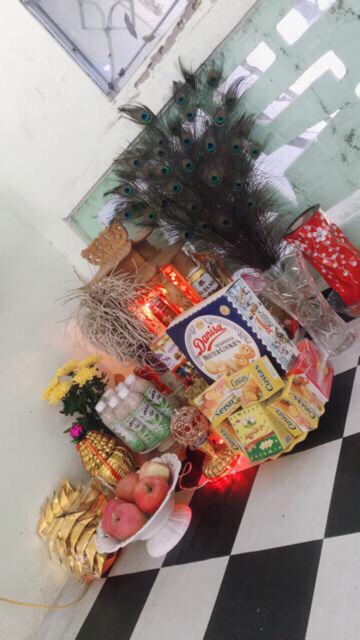 Lông công tự nhiên- 80-90cm, mắt đẹp loại vừa | BigBuy360 - bigbuy360.vn